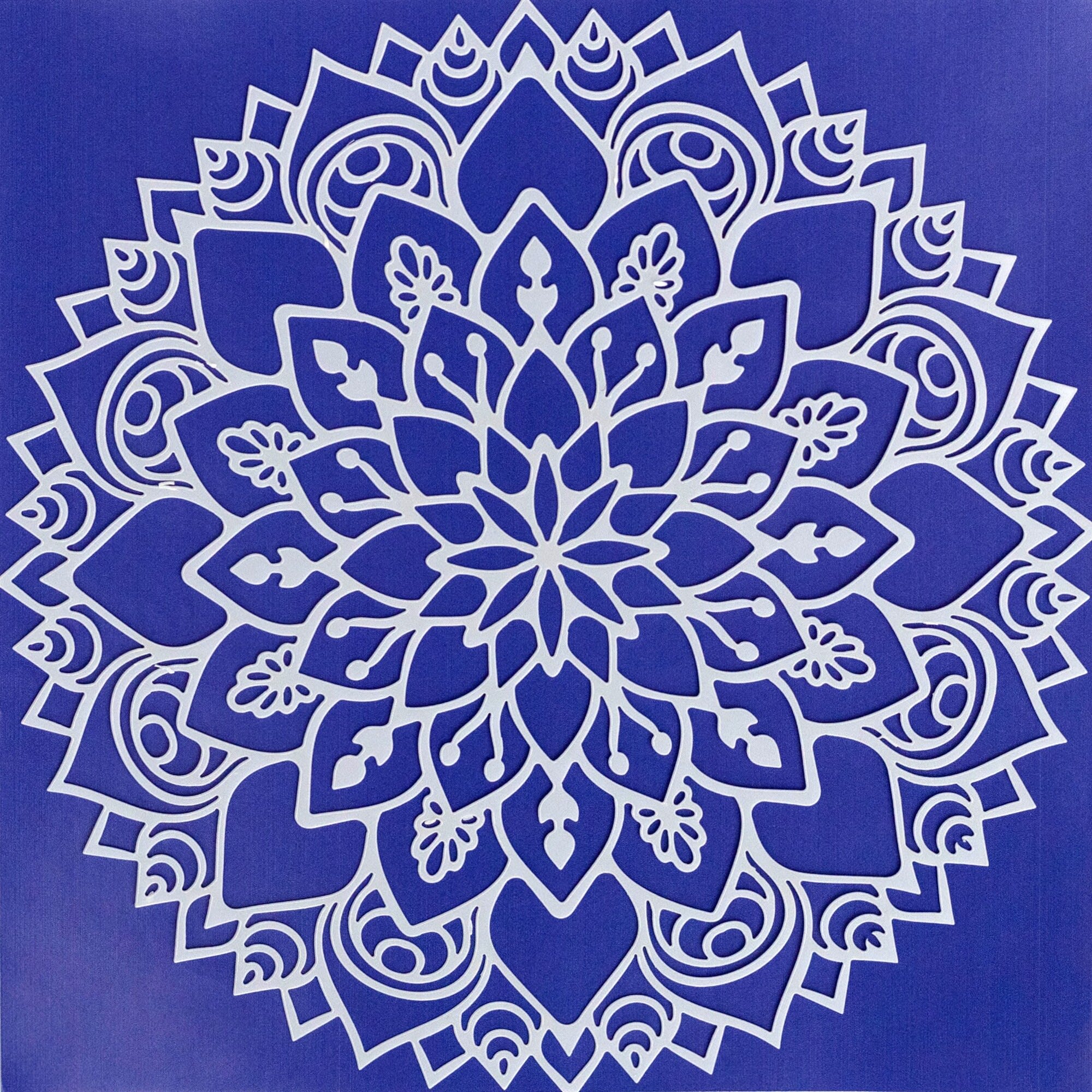 Schablon 15 x 15 cm - Mandala Flow - Art of Veda